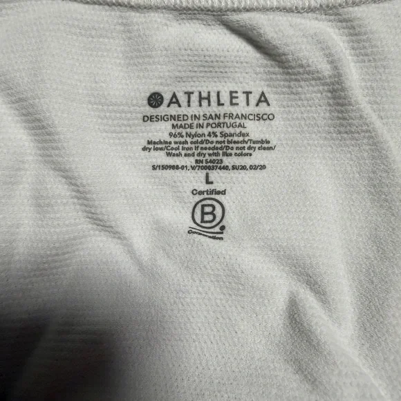 (2) LIKE NEW Athleta Momentum Tanks - Picture 4 of 8